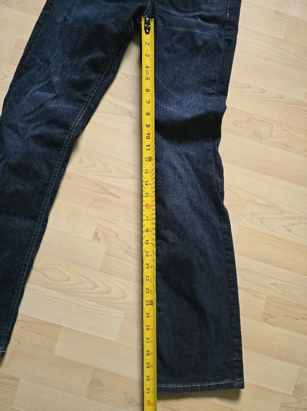 Silver Jeans The Curvy Mid Bootcut Size 4 Length 33